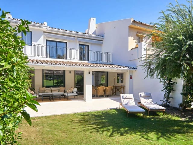 4 sovrum Hus till salu i Nueva Andalucia, Marbella med pool garage - 1 650 000 € (Ref: 9134132)