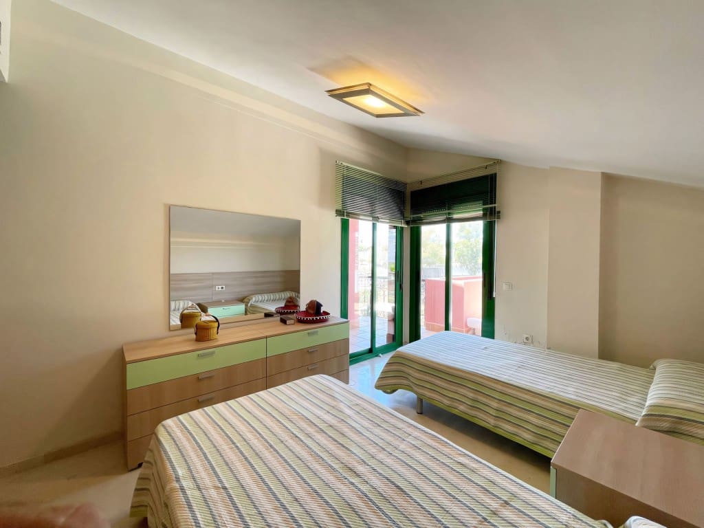 4 chambre Penthouse à vendre à Fuengirola avec piscine garage - 580 000 € (Ref: 9145289)