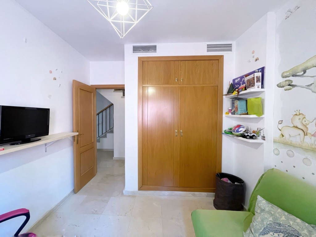 4 chambre Penthouse à vendre à Fuengirola avec piscine garage - 580 000 € (Ref: 9145289)