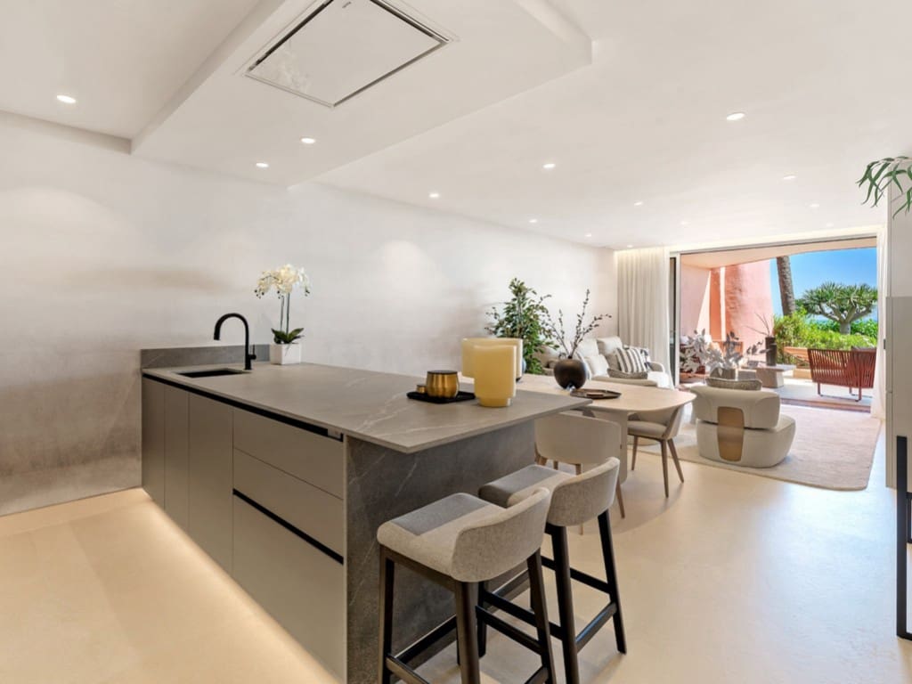 3 Zimmer Apartment zu verkaufen in New Golden Mile mit Pool Garage - 2.350.000 € (Ref: 9151752)