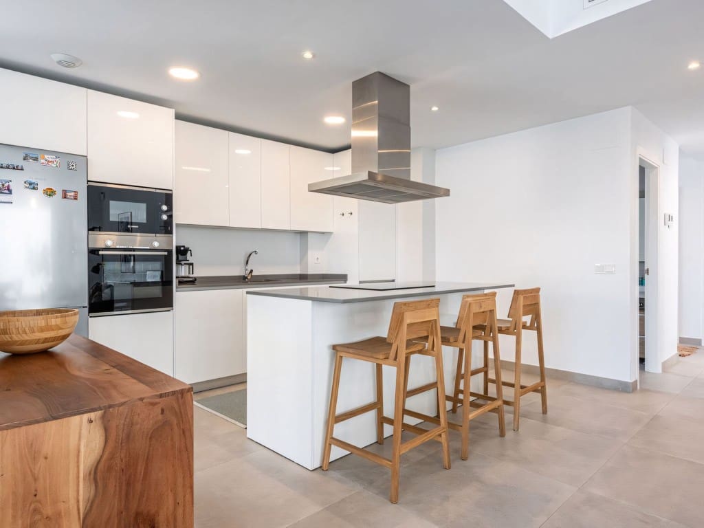 2 Zimmer Apartment zu verkaufen in Fuengirola mit Pool - 479.000 € (Ref: 9162078)