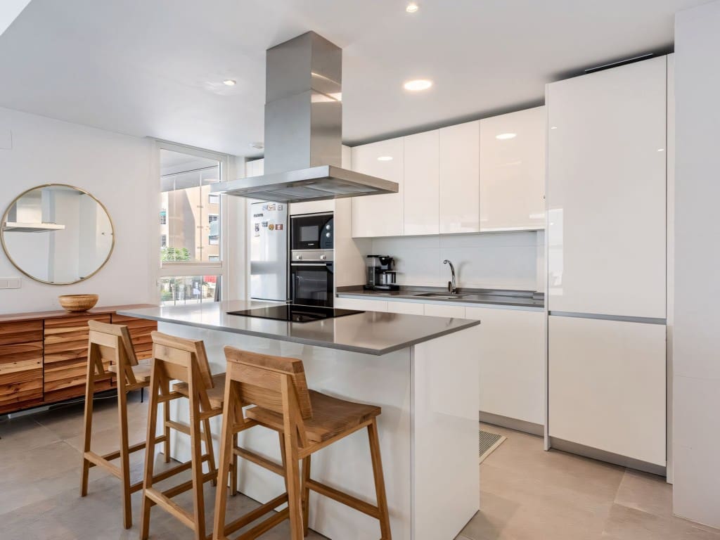 2 Zimmer Apartment zu verkaufen in Fuengirola mit Pool - 479.000 € (Ref: 9162078)