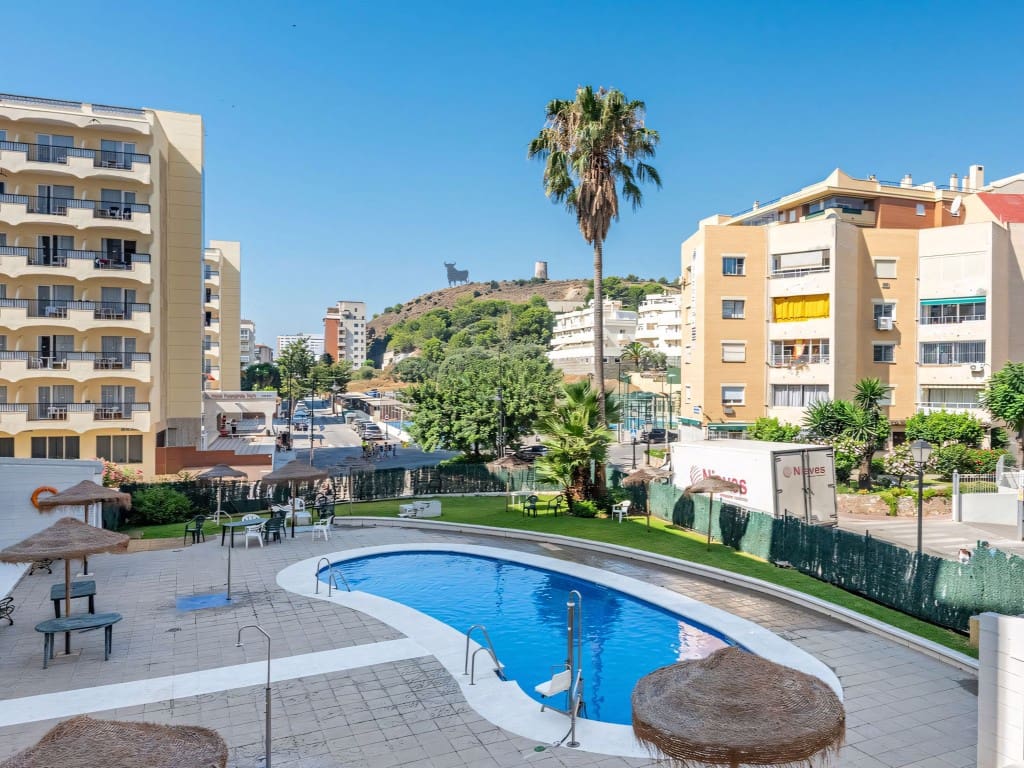 2 Zimmer Apartment zu verkaufen in Fuengirola mit Pool - 479.000 € (Ref: 9162078)