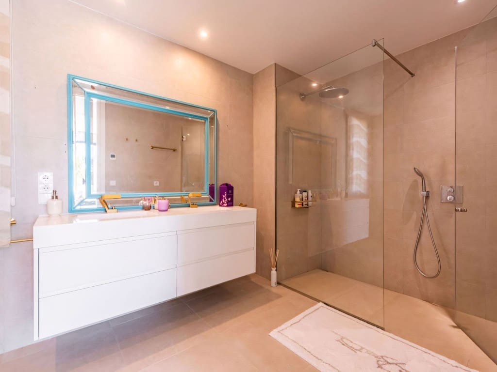 Chalet de 7 habitaciones en La Cala de Mijas en venta con piscina - 2.500.000 € (Ref: 9162079)