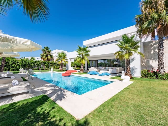 7 soveværelse Villa til salg i La Cala de Mijas, Mijas med swimmingpool - € 2.500.000 (Ref: 9162079)
