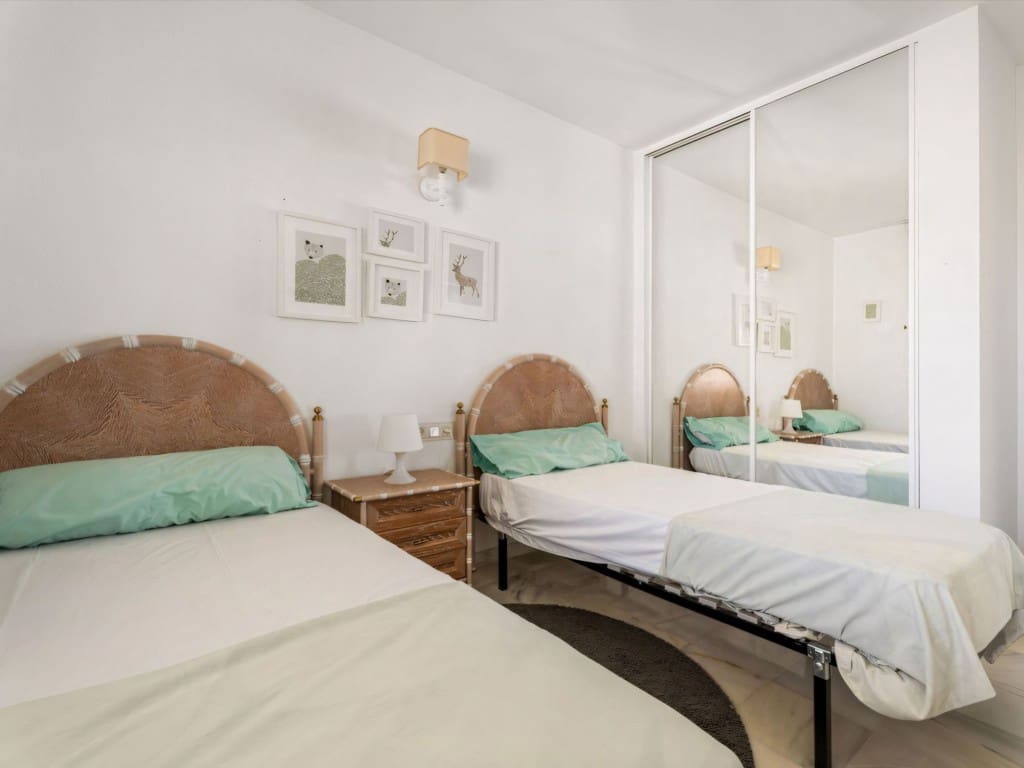 3 chambre Appartement à vendre à Riviera del Sol avec piscine - 299 950 € (Ref: 9165558)