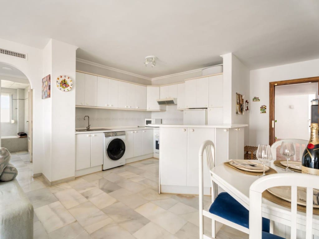 3 chambre Appartement à vendre à Riviera del Sol avec piscine - 299 950 € (Ref: 9165558)