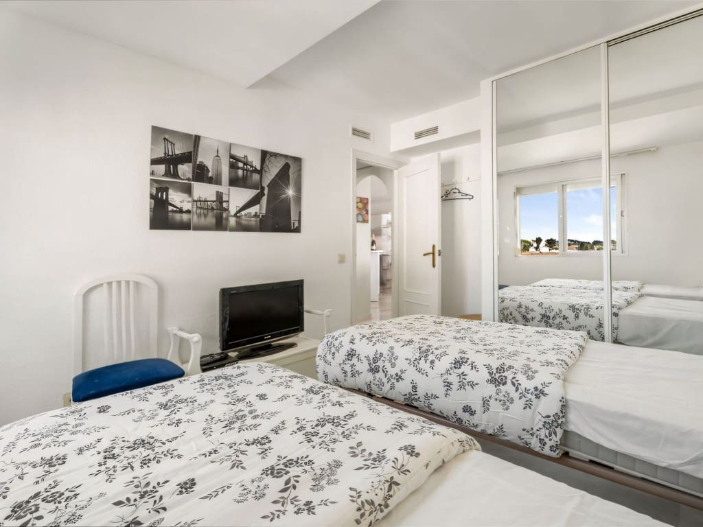 3 chambre Appartement à vendre à Riviera del Sol avec piscine - 299 950 € (Ref: 9165558)