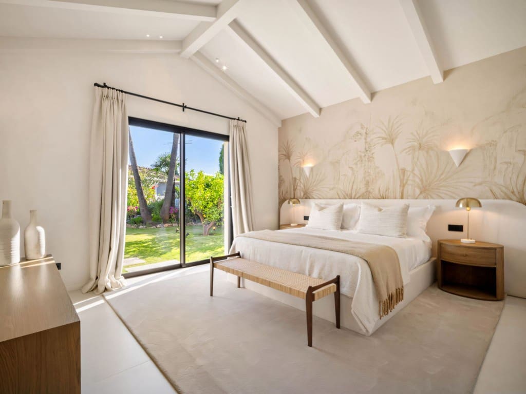 4 Zimmer Villa zu verkaufen in Nueva Andalucia mit Pool Garage - 3.950.000 € (Ref: 9166824)