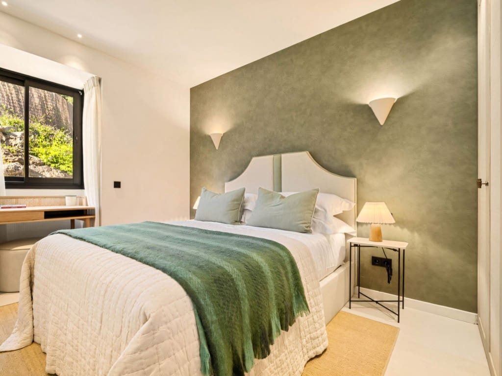 4 Zimmer Villa zu verkaufen in Nueva Andalucia mit Pool Garage - 3.950.000 € (Ref: 9166824)