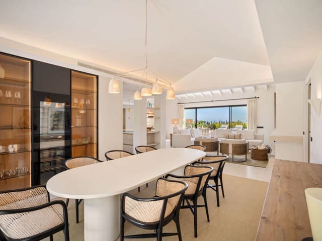 4 Zimmer Villa zu verkaufen in Nueva Andalucia, Marbella mit Pool Garage - 3.950.000 € (Ref: 9166824)