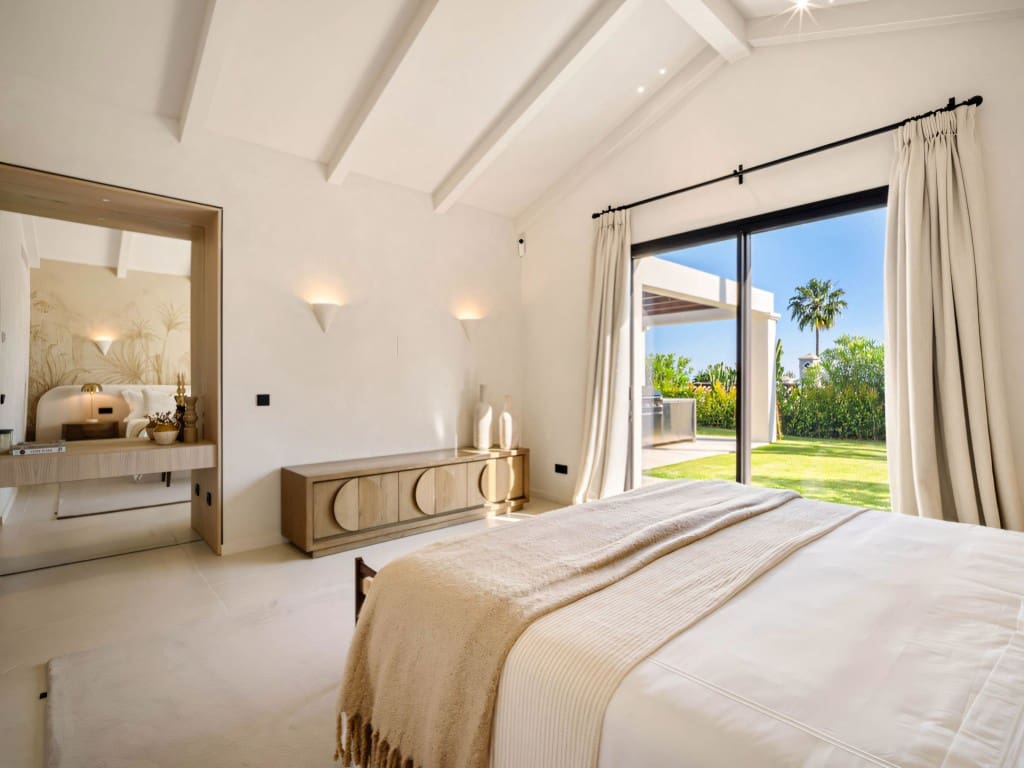 4 Zimmer Villa zu verkaufen in Nueva Andalucia mit Pool Garage - 3.950.000 € (Ref: 9166824)