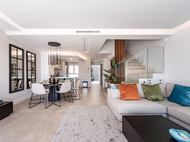 3 Zimmer Haus zu verkaufen in La Cala de Mijas, Mijas mit Pool Garage - 715.000 € (Ref: 9167253)