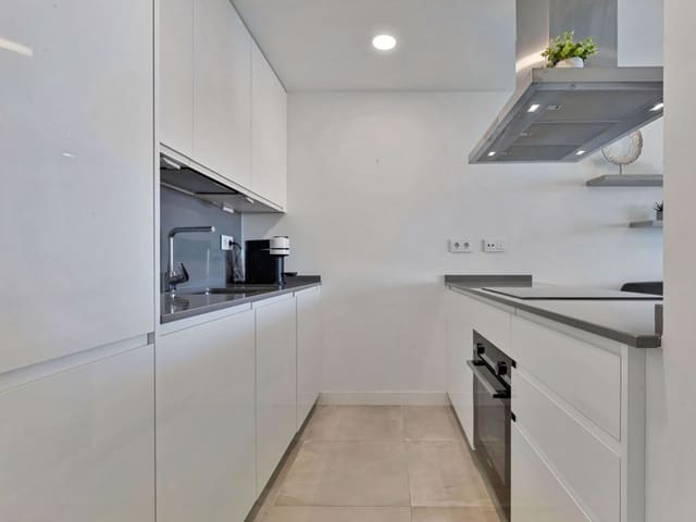 2 chambre Appartement à vendre à El Higuerón, Fuengirola avec piscine - 585 000 € (Ref: 9167254)