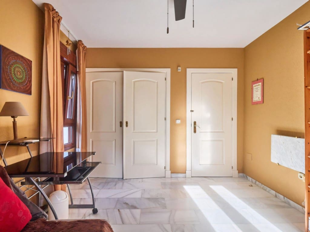 4 chambre Villa/Maison à vendre à Mijas Costa avec piscine garage - 899 970 € (Ref: 9169394)