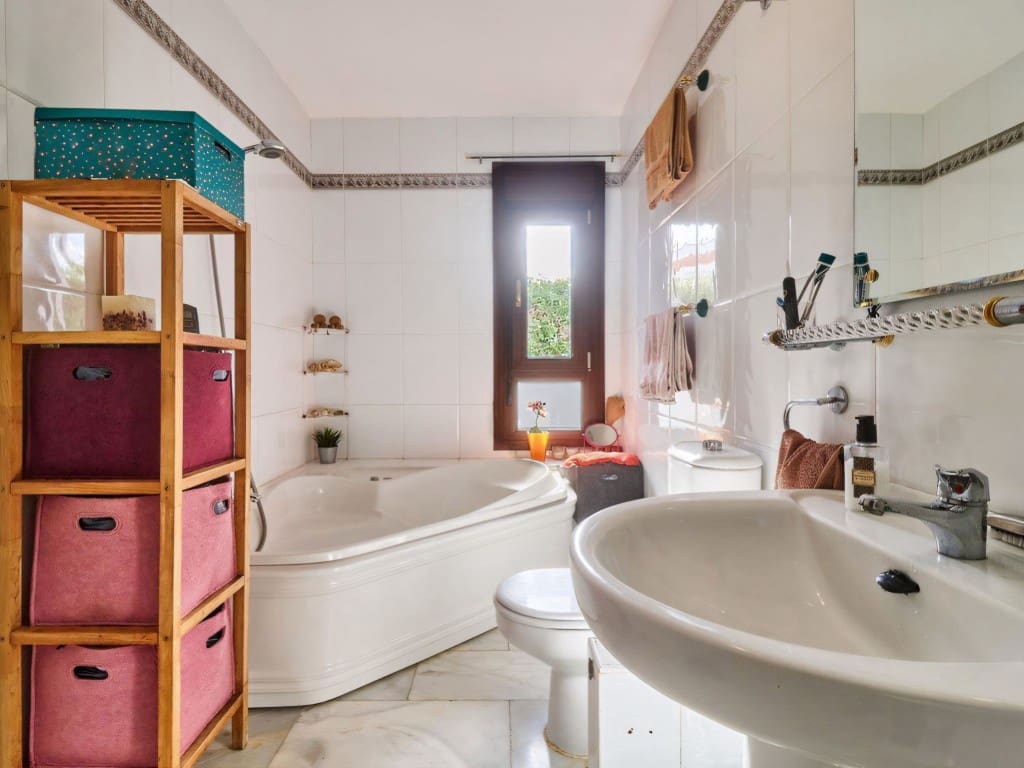 4 chambre Villa/Maison à vendre à Mijas Costa avec piscine garage - 899 970 € (Ref: 9169394)