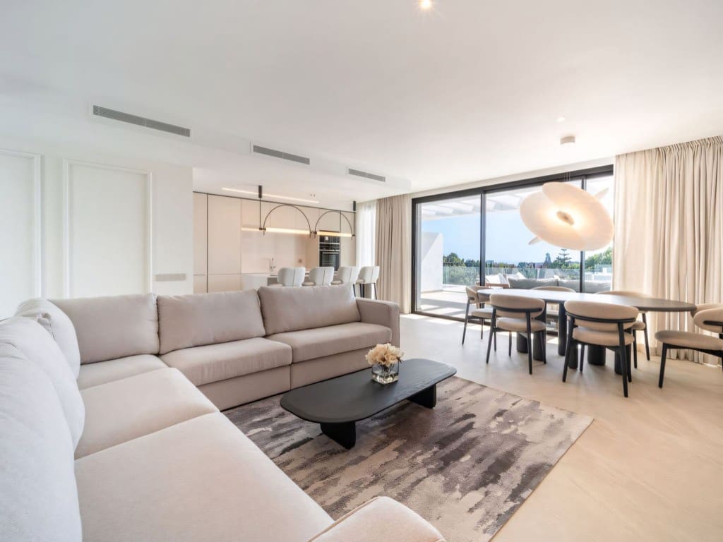 2 soveværelse Penthouse til salg i Marbella med swimmingpool garage - € 1.500.000 (Ref: 9171182)