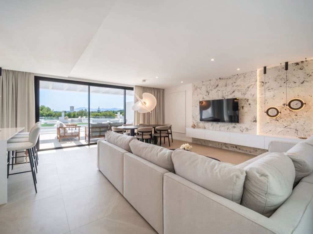 2 soveværelse Penthouse til salg i Marbella med swimmingpool garage - € 1.500.000 (Ref: 9171182)