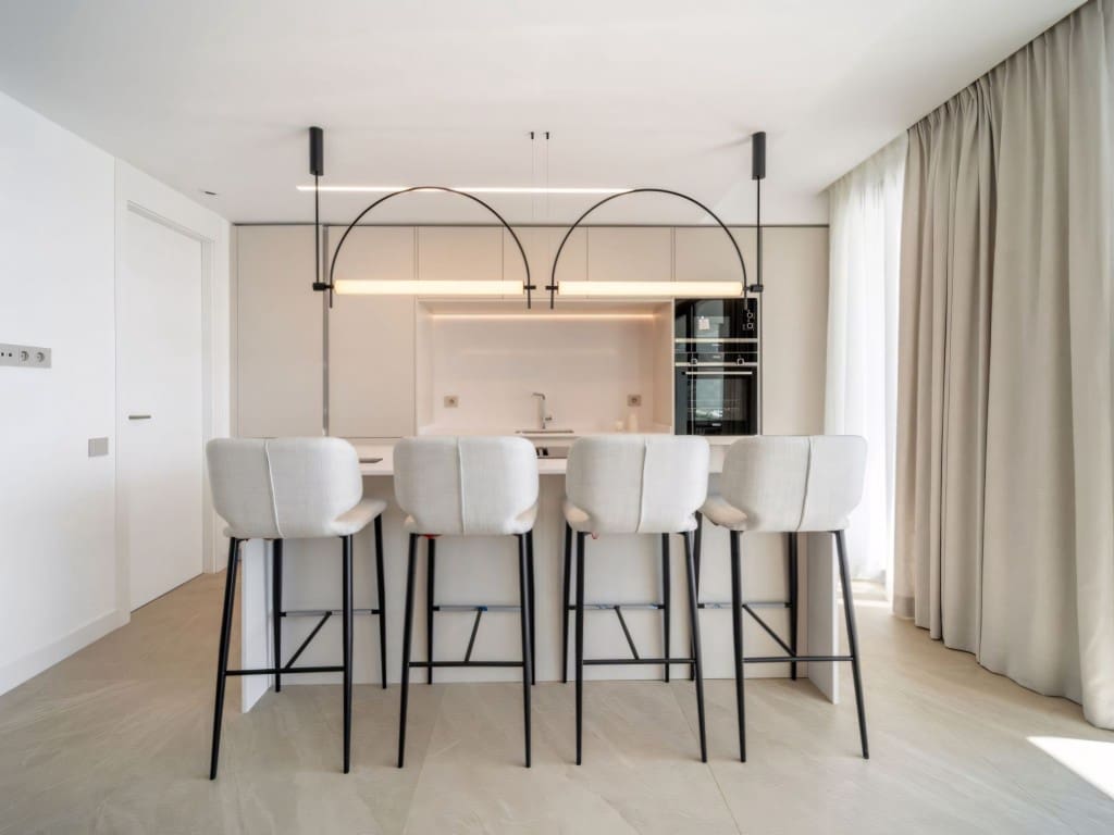 2 soveværelse Penthouse til salg i Marbella med swimmingpool garage - € 1.500.000 (Ref: 9171182)