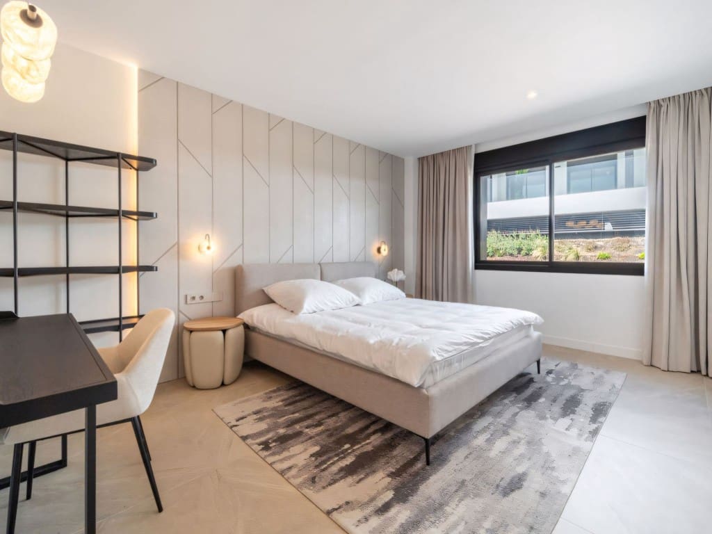 2 soveværelse Penthouse til salg i Marbella med swimmingpool garage - € 1.500.000 (Ref: 9171182)