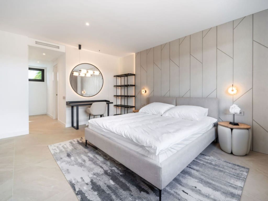 2 soveværelse Penthouse til salg i Marbella med swimmingpool garage - € 1.500.000 (Ref: 9171182)