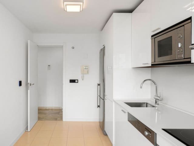 3 makuuhuone Huoneisto myytävänä paikassa Torreblanca, Fuengirola mukana uima-altaan - 499 000 € (Ref: 9176232)