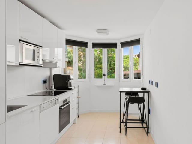 3 makuuhuone Huoneisto myytävänä paikassa Torreblanca, Fuengirola mukana uima-altaan - 499 000 € (Ref: 9176232)