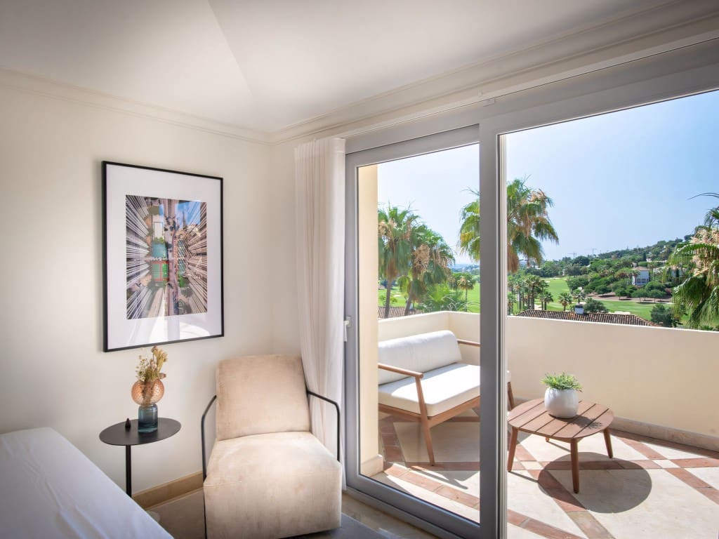 3 Zimmer Penthouse zu verkaufen in Nueva Andalucia mit Pool - 1.795.000 € (Ref: 9177236)