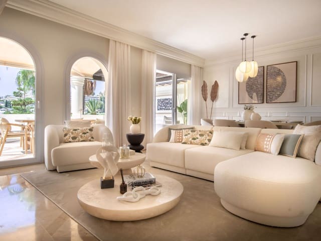 3 chambre Penthouse à vendre à Nueva Andalucia, Marbella avec piscine - 1 795 000 € (Ref: 9177236)