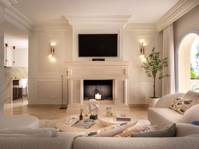 3 chambre Penthouse à vendre à Nueva Andalucia, Marbella avec piscine - 1 795 000 € (Ref: 9177236)