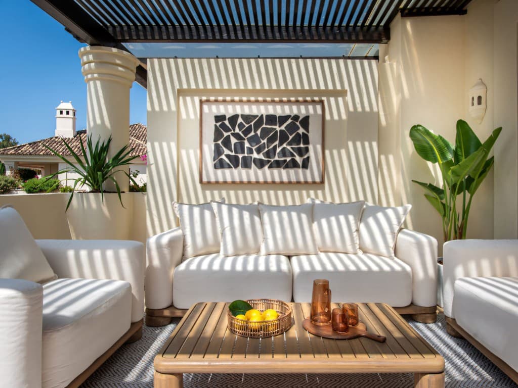 3 Zimmer Penthouse zu verkaufen in Nueva Andalucia mit Pool - 1.795.000 € (Ref: 9177236)