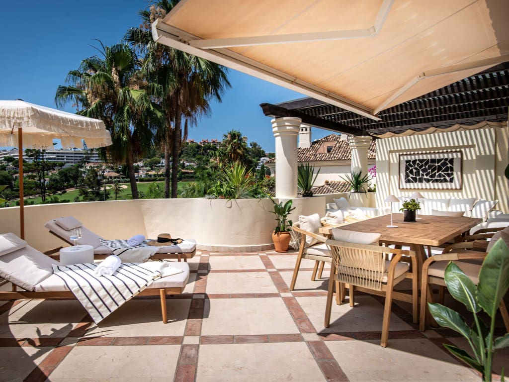 3 Zimmer Penthouse zu verkaufen in Nueva Andalucia mit Pool - 1.795.000 € (Ref: 9177236)