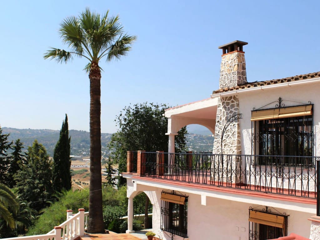 4 soveværelse Villa til salg i Coin med swimmingpool garage - € 550.000 (Ref: 9177237)