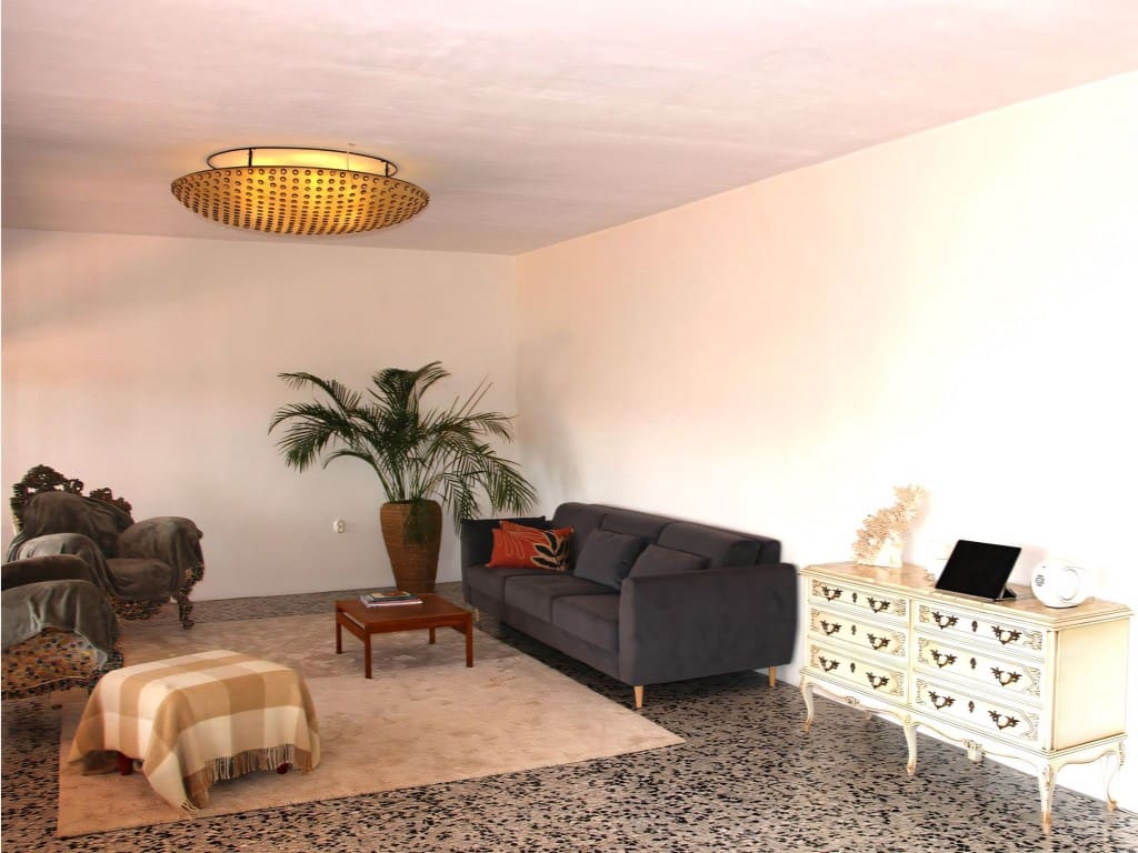 4 soveværelse Villa til salg i Coin med swimmingpool garage - € 550.000 (Ref: 9177237)