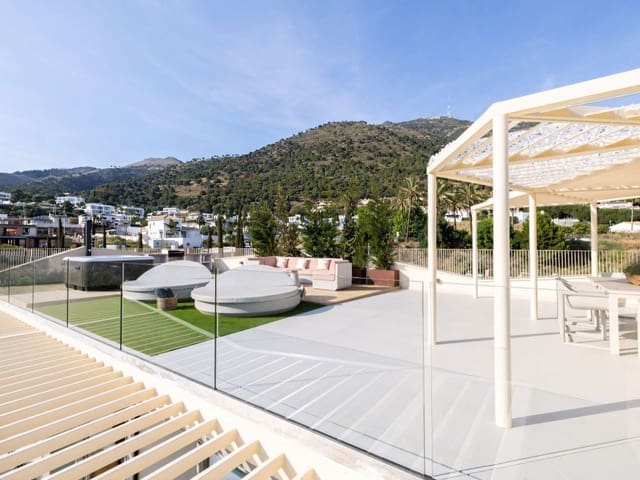 3 Zimmer Penthouse zu verkaufen in Benalmádena mit Pool - 1.250.000 € (Ref: 9177668)