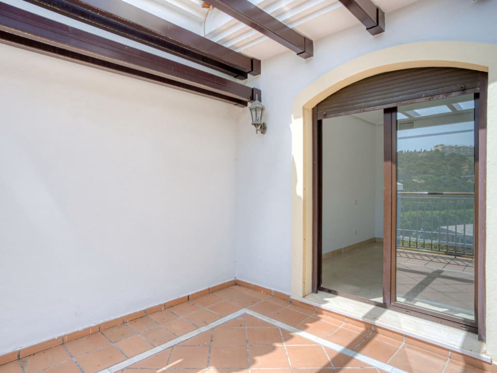 4 sypialnia Dom na sprzedaż w Los Arqueros z basenem garażem - 810 000 € (Ref: 9177669)