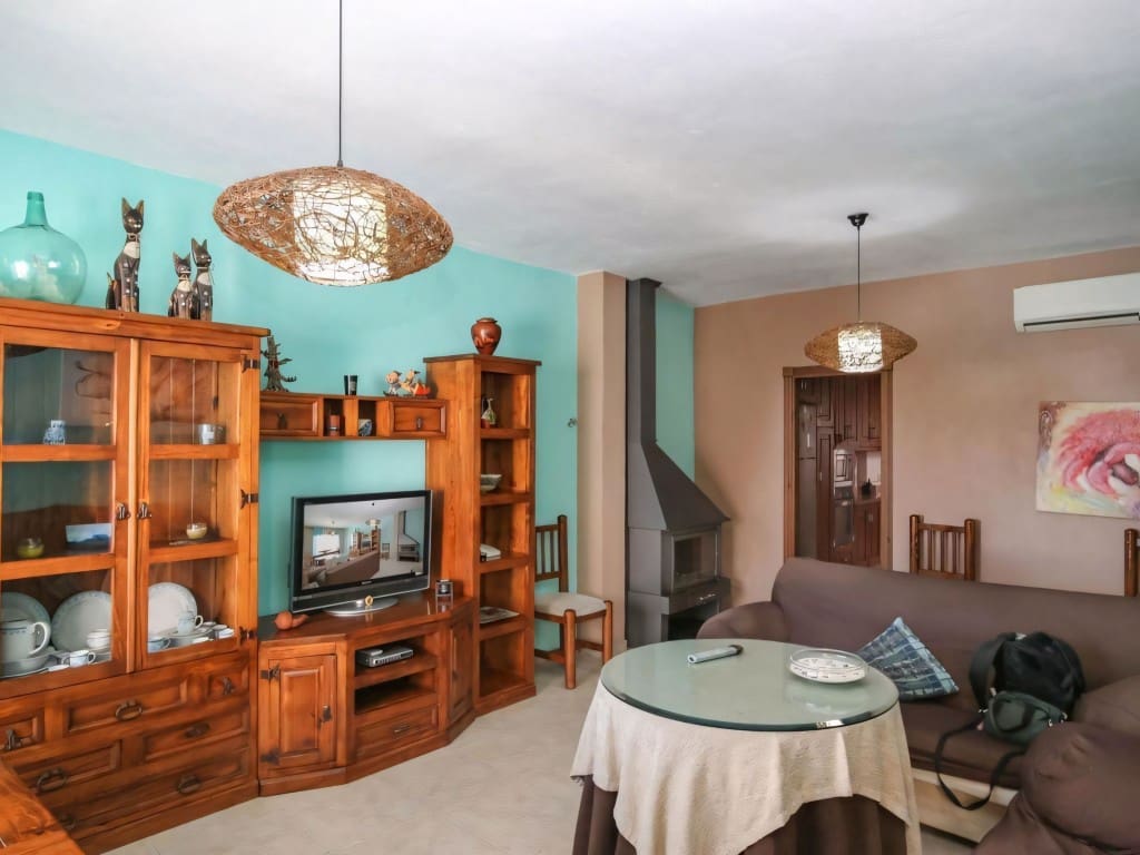 4 soveværelse Byhus til salg i Alozaina med garage - € 197.000 (Ref: 9178071)