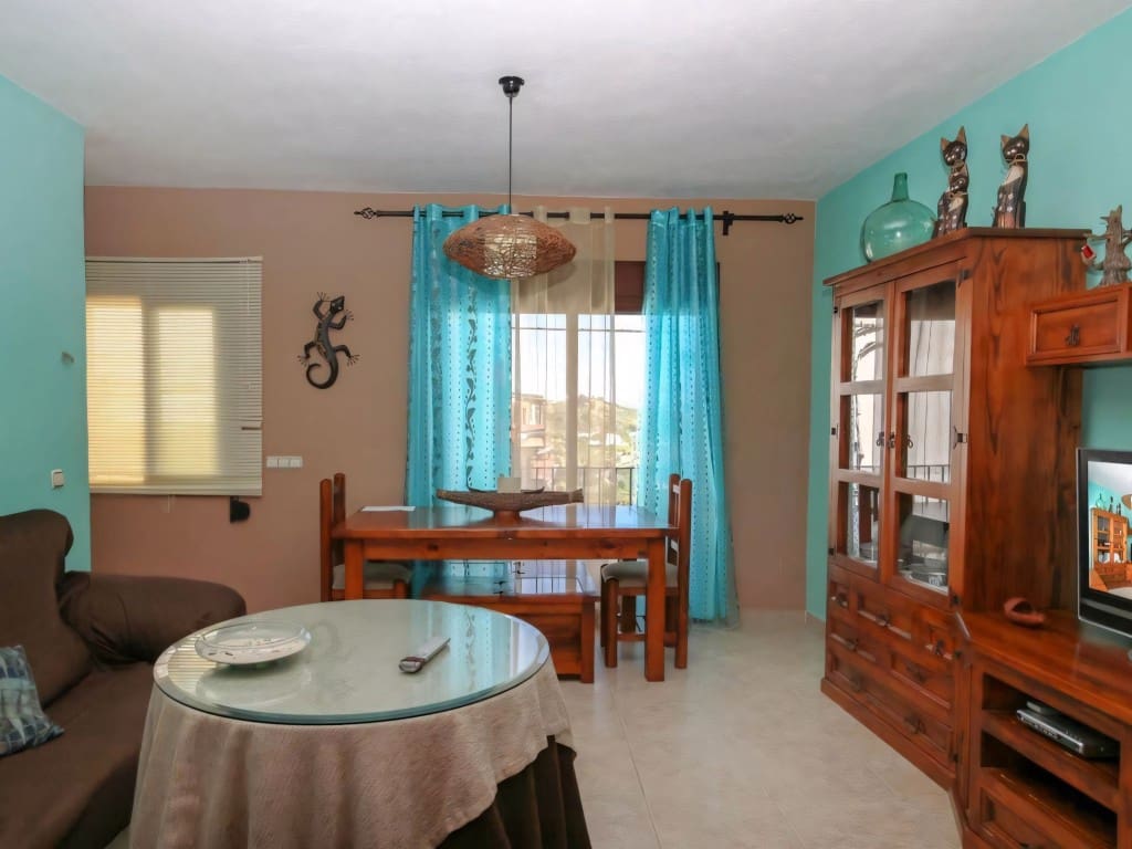 4 soveværelse Byhus til salg i Alozaina med garage - € 197.000 (Ref: 9178071)