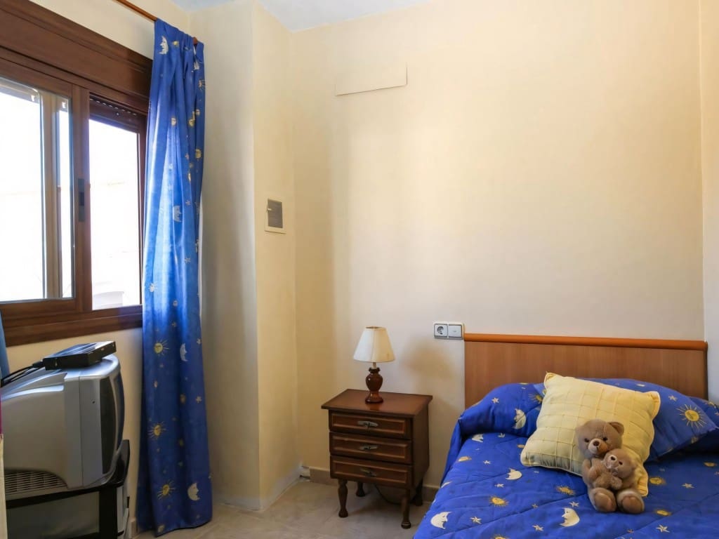 4 soveværelse Byhus til salg i Alozaina med garage - € 197.000 (Ref: 9178071)