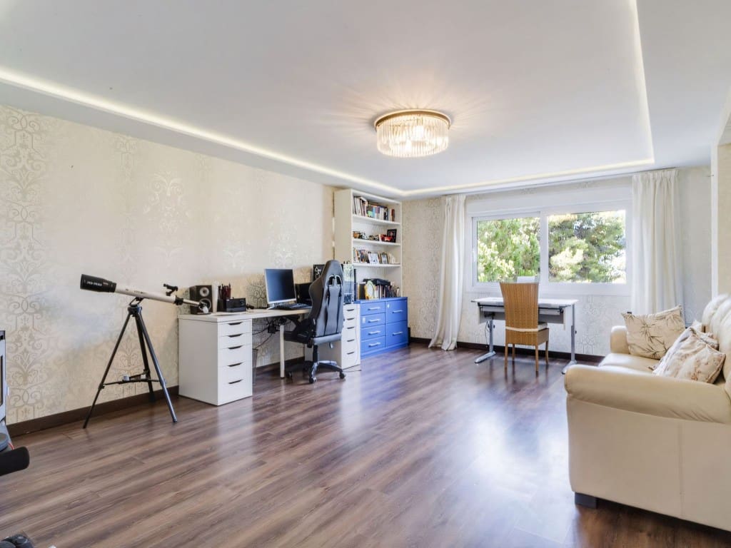 4 soveværelse Villa til salg i Carib Playa med swimmingpool garage - € 1.250.000 (Ref: 9180834)