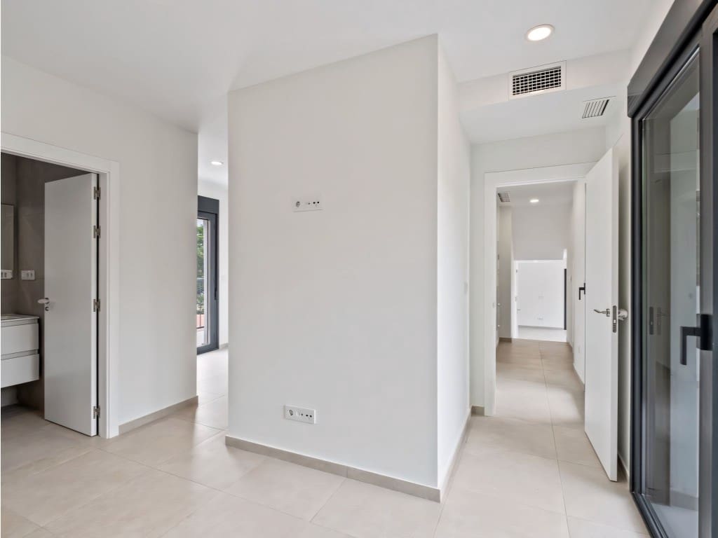 2 slaapkamer Appartement te koop in Benalmadena met zwembad - € 578.000 (Ref: 9180835)