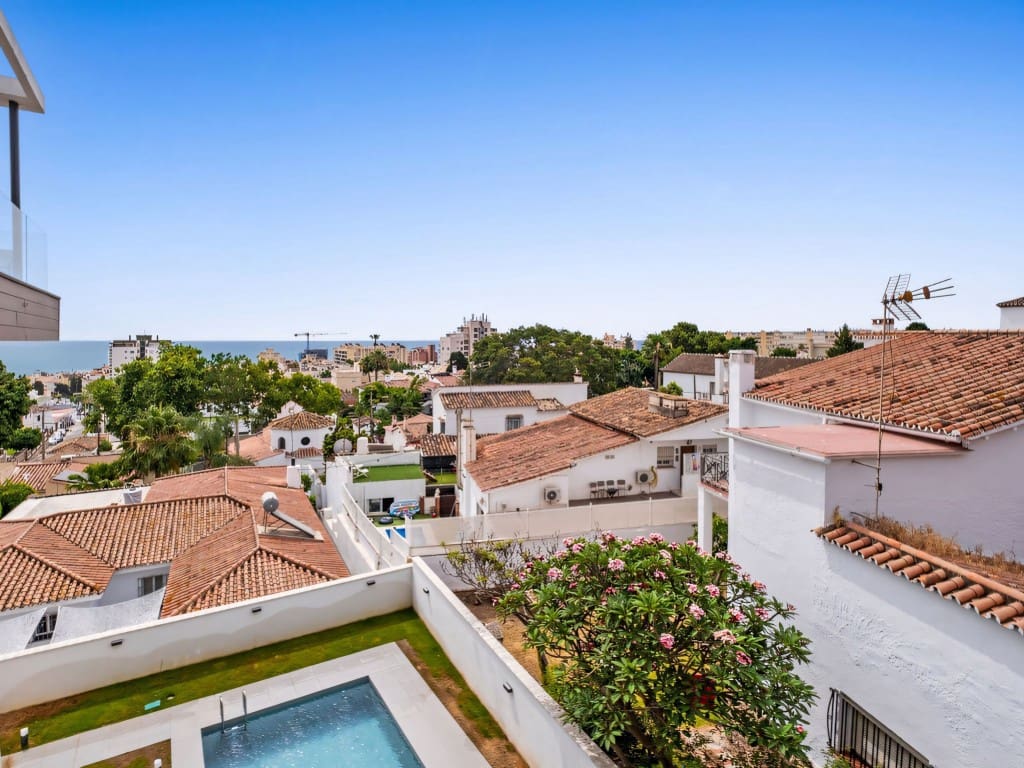 2 slaapkamer Appartement te koop in Benalmadena met zwembad - € 578.000 (Ref: 9180835)