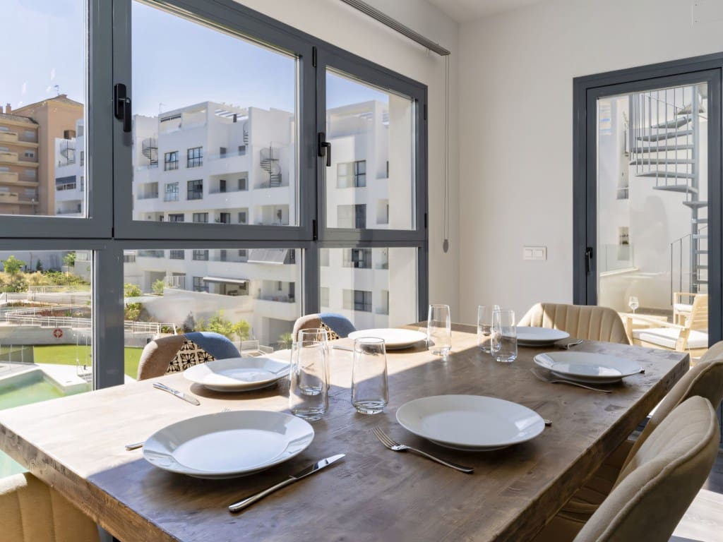 3 chambre Penthouse à vendre à Estepona avec piscine - 560 000 € (Ref: 9180836)