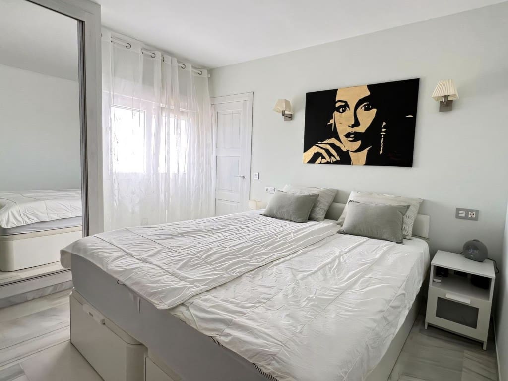 Apartamento de 2 habitaciones en Riviera del Sol en venta con piscina - 349.000 € (Ref: 9183335)