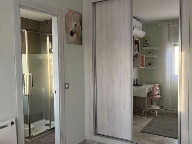 Apartamento de 2 habitaciones en Riviera del Sol, Mijas en venta con piscina - 349.000 € (Ref: 9183335)