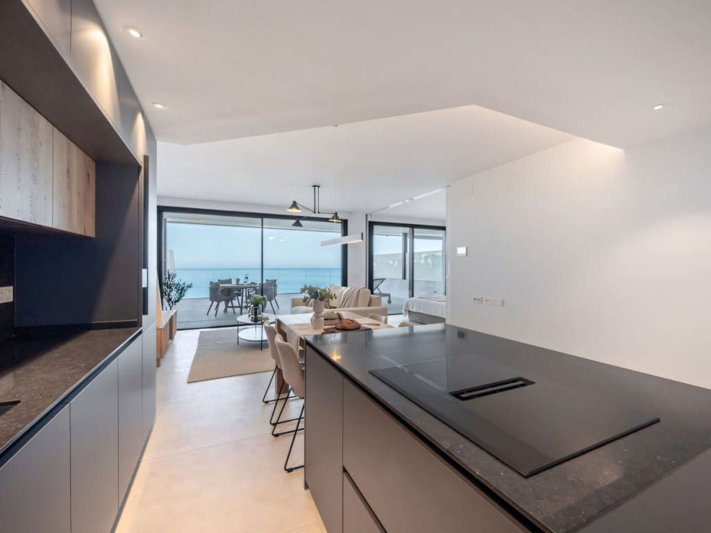 2 slaapkamer Appartement te koop in Fuengirola met zwembad - € 1.150.000 (Ref: 9183336)