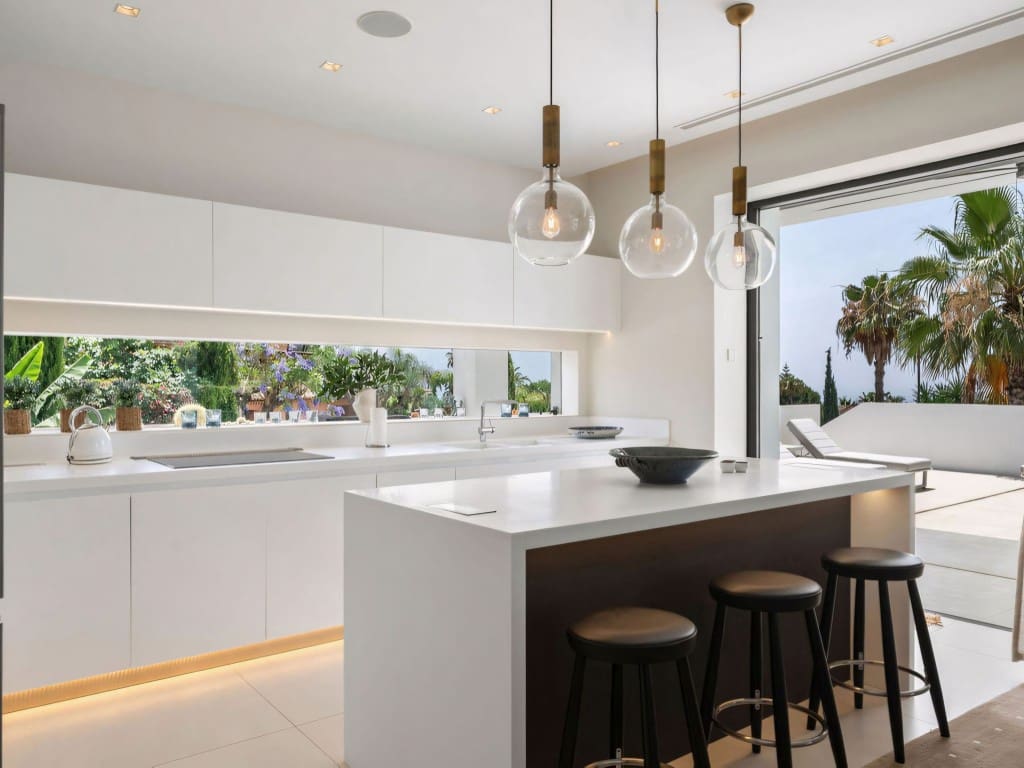 5 soverom Villa til salgs i Marbella med svømmebasseng garasje - € 5 650 000 (Ref: 9185063)