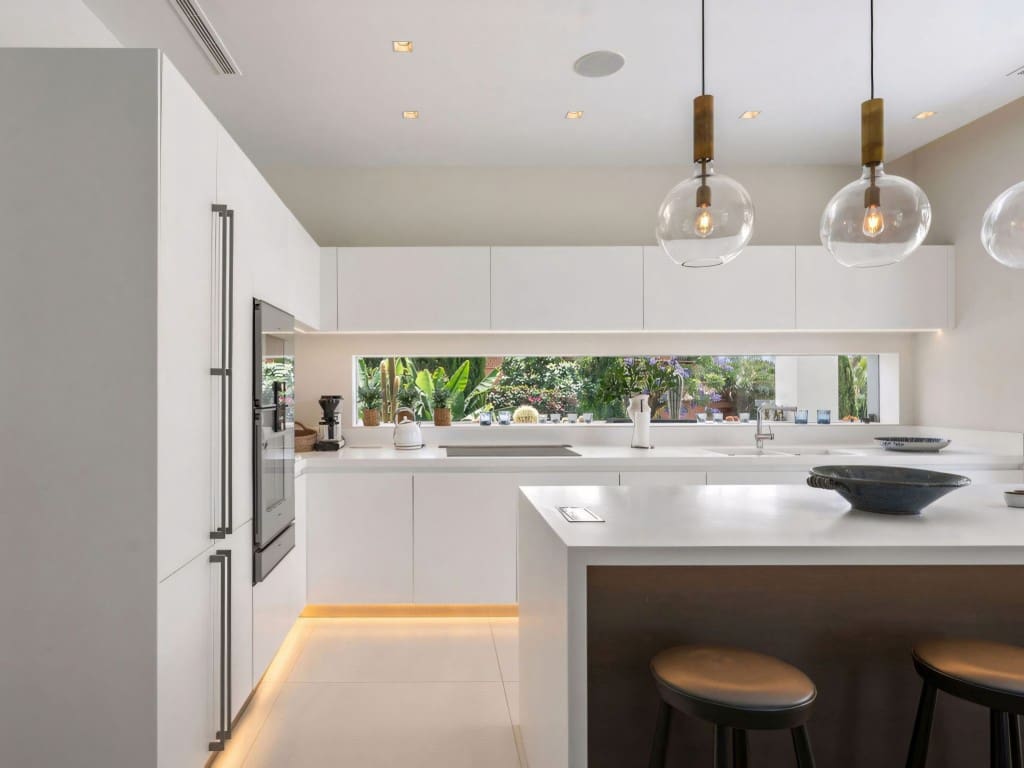 5 soverom Villa til salgs i Marbella med svømmebasseng garasje - € 5 650 000 (Ref: 9185063)