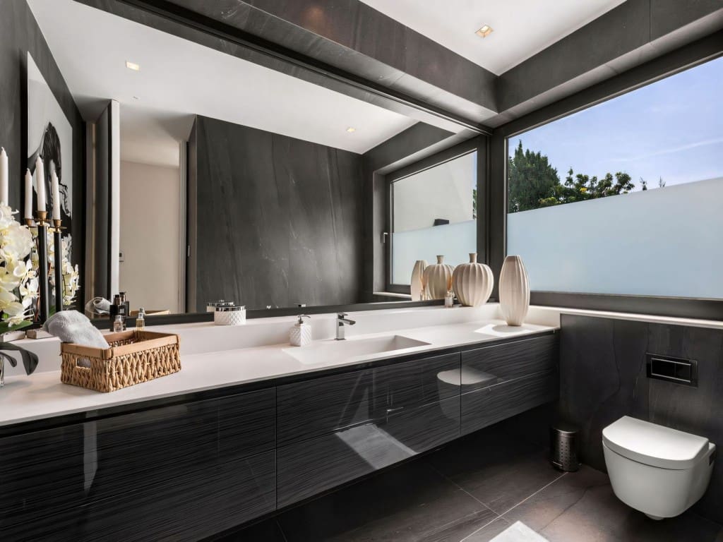 5 soverom Villa til salgs i Marbella med svømmebasseng garasje - € 5 650 000 (Ref: 9185063)