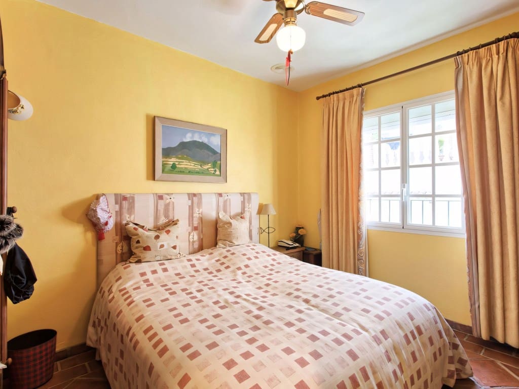 3 slaapkamer Huis te koop in Benahavis - € 375.000 (Ref: 9186698)